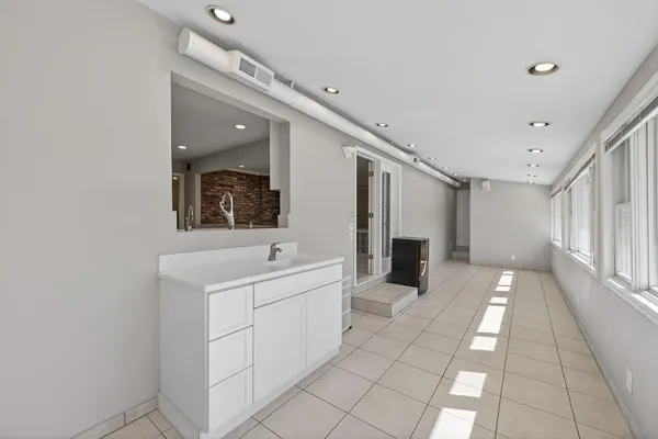 $885,000 | 6730 Lakeview Drive, Carmichael, CA 95608