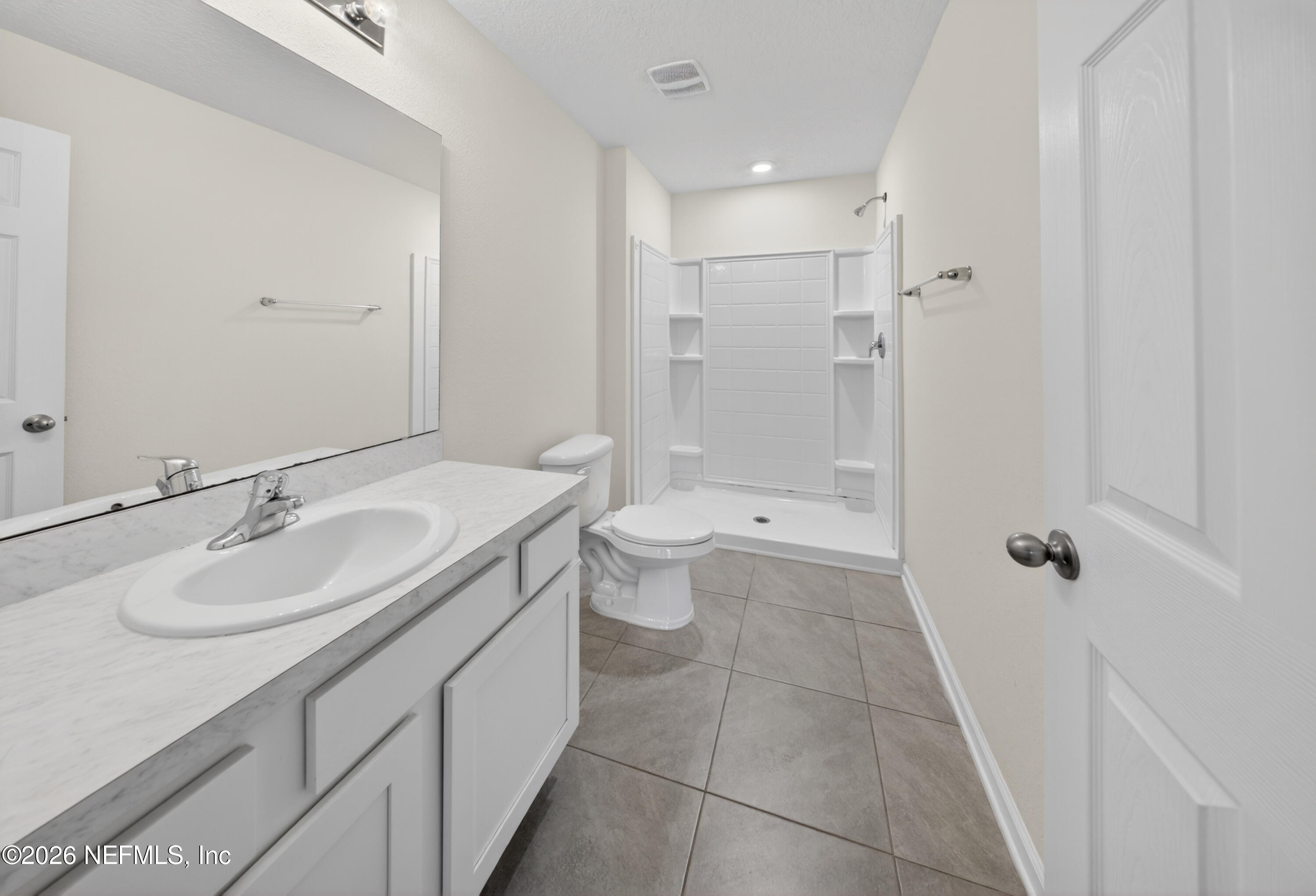 86848 Mainline Road Yulee, FL 32097 - Photo 17 of 27 Bathroom 2