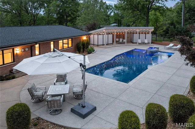 $2,575,000 | 7 Westwood Country Club, Westwood, MO 63131