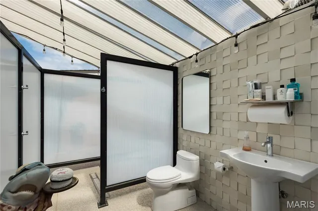 $2,575,000 | 7 Westwood Country Club, Westwood, MO 63131