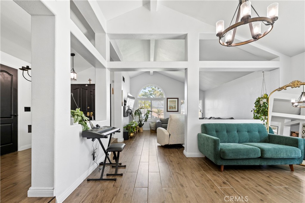 3906 North Flame Tree Avenue Rialto, CA 92377 - Photo 8 of 50