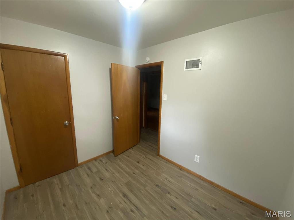 1445 Fairmeadows Lane St. Louis, MO 63138 - Photo 9 of 31