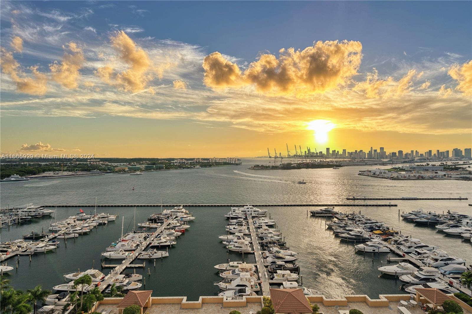 90 Alton Road, Unit 1804 Miami Beach, FL 33139 - Photo 7 of 14 Gallery Image 7