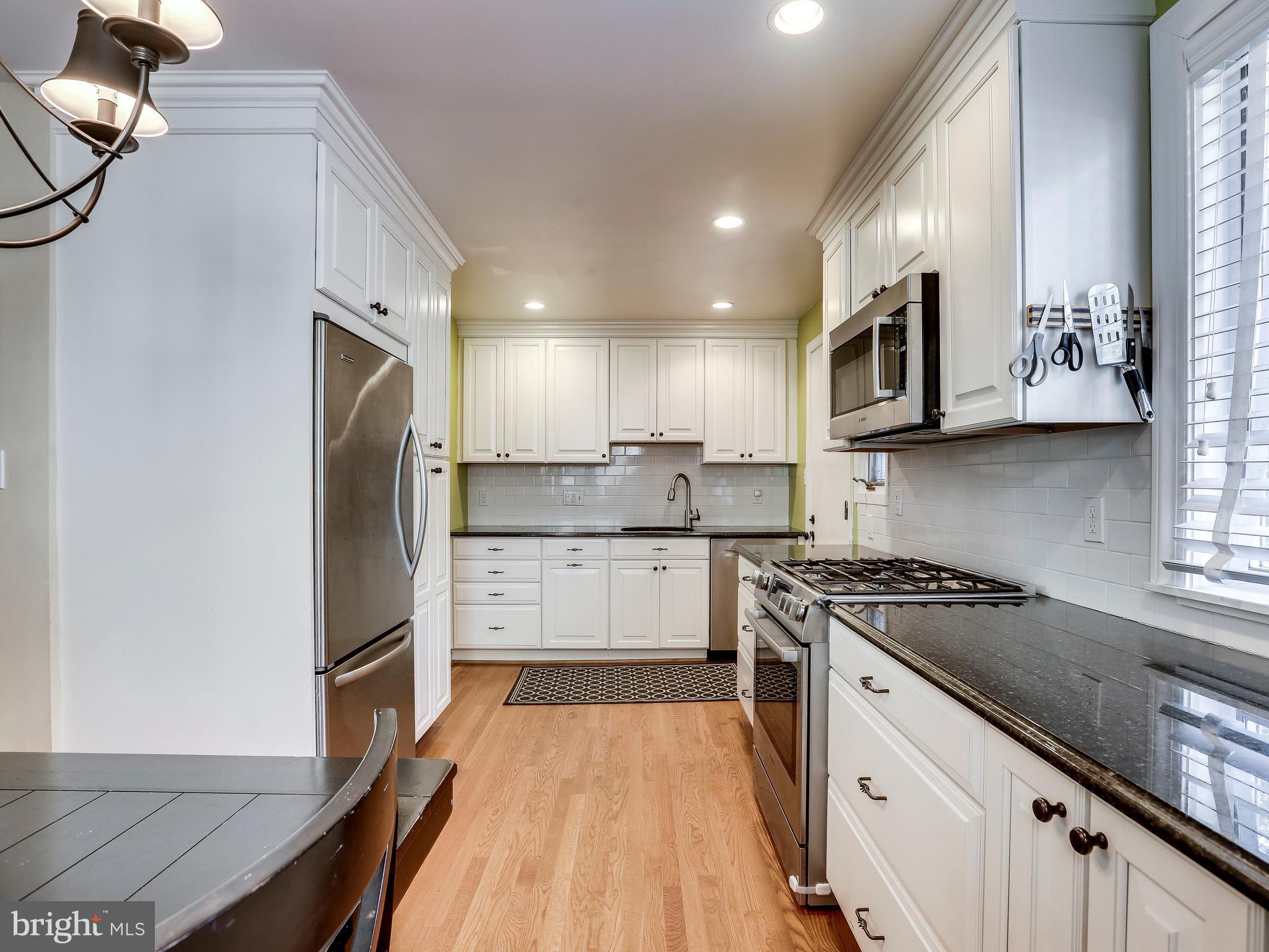 8818 Sundale Drive Silver Spring, MD 20910 - Photo 6 of 31 Gallery Image 6