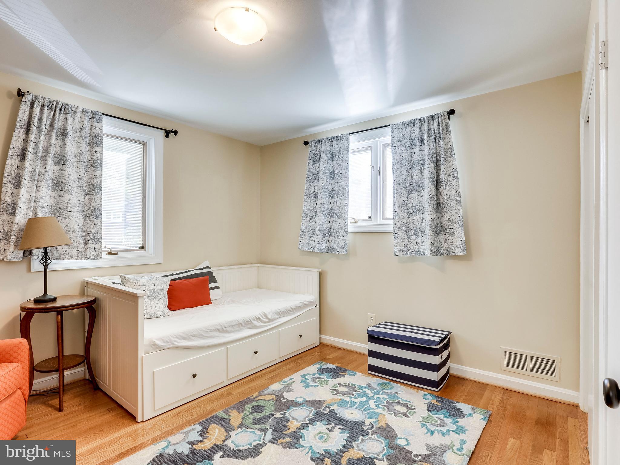 8818 Sundale Drive Silver Spring, MD 20910 - Photo 10 of 31 Gallery Image 10