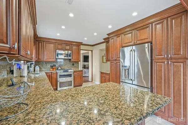 $739,000 | 41 Rodak Circle, Edison, NJ 08817