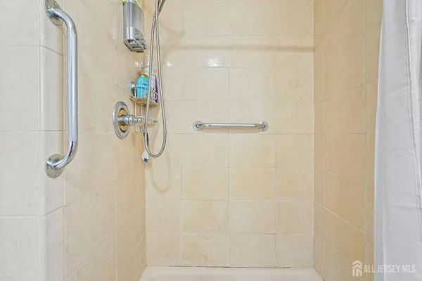 $739,000 | 41 Rodak Circle, Edison, NJ 08817