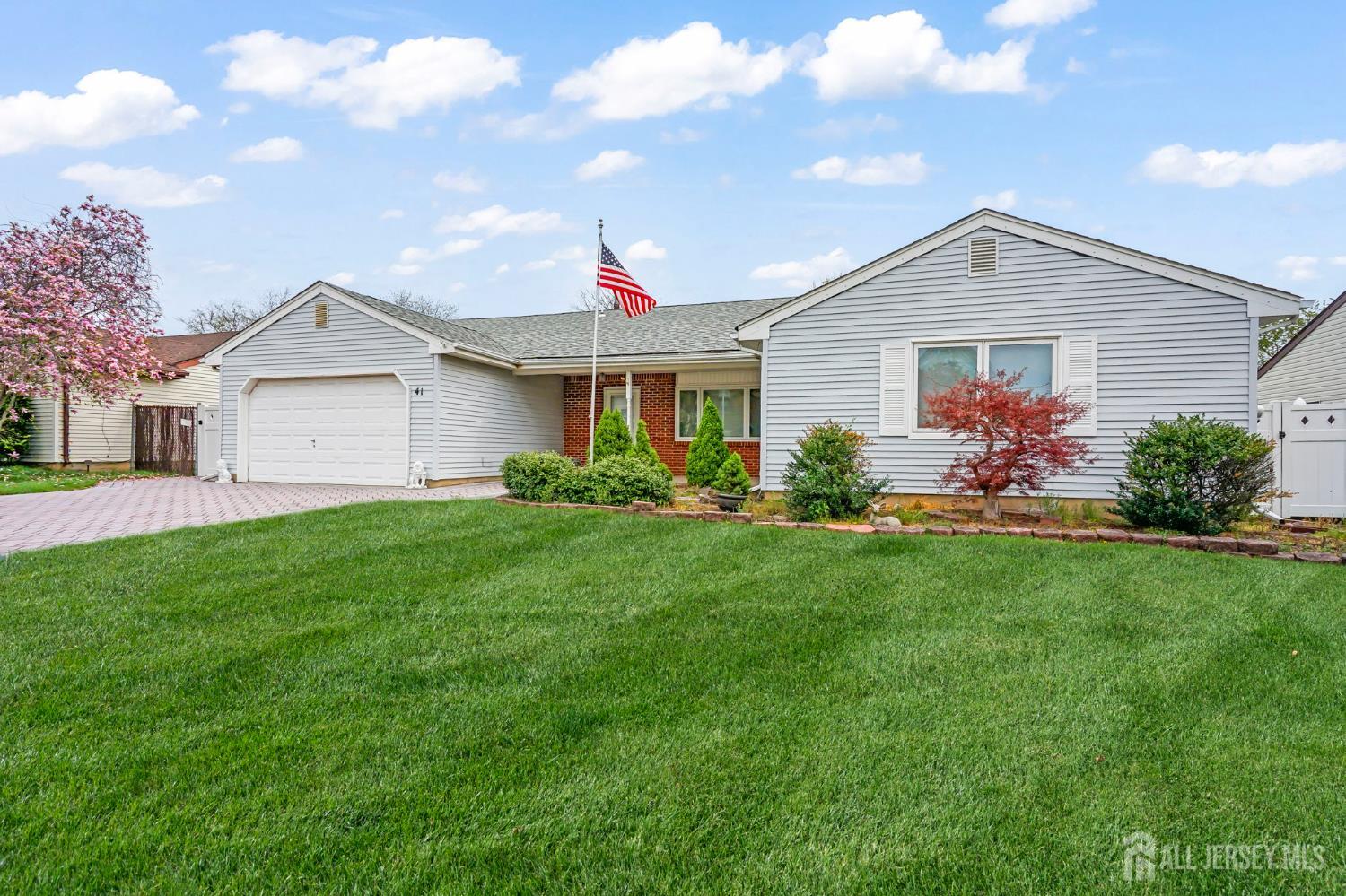 41 Rodak Circle Edison, NJ 08817 - Photo 3 of 28 a front view of house with yard and green space
