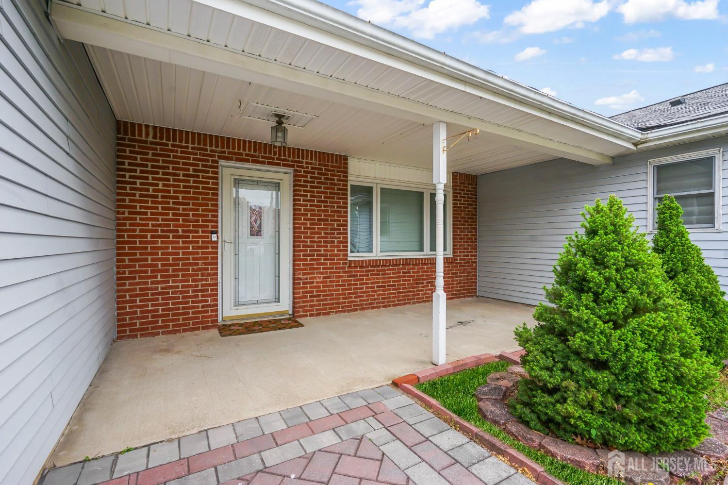 41 Rodak Circle Edison, NJ 08817 - Photo 4 of 28 a view of a porch