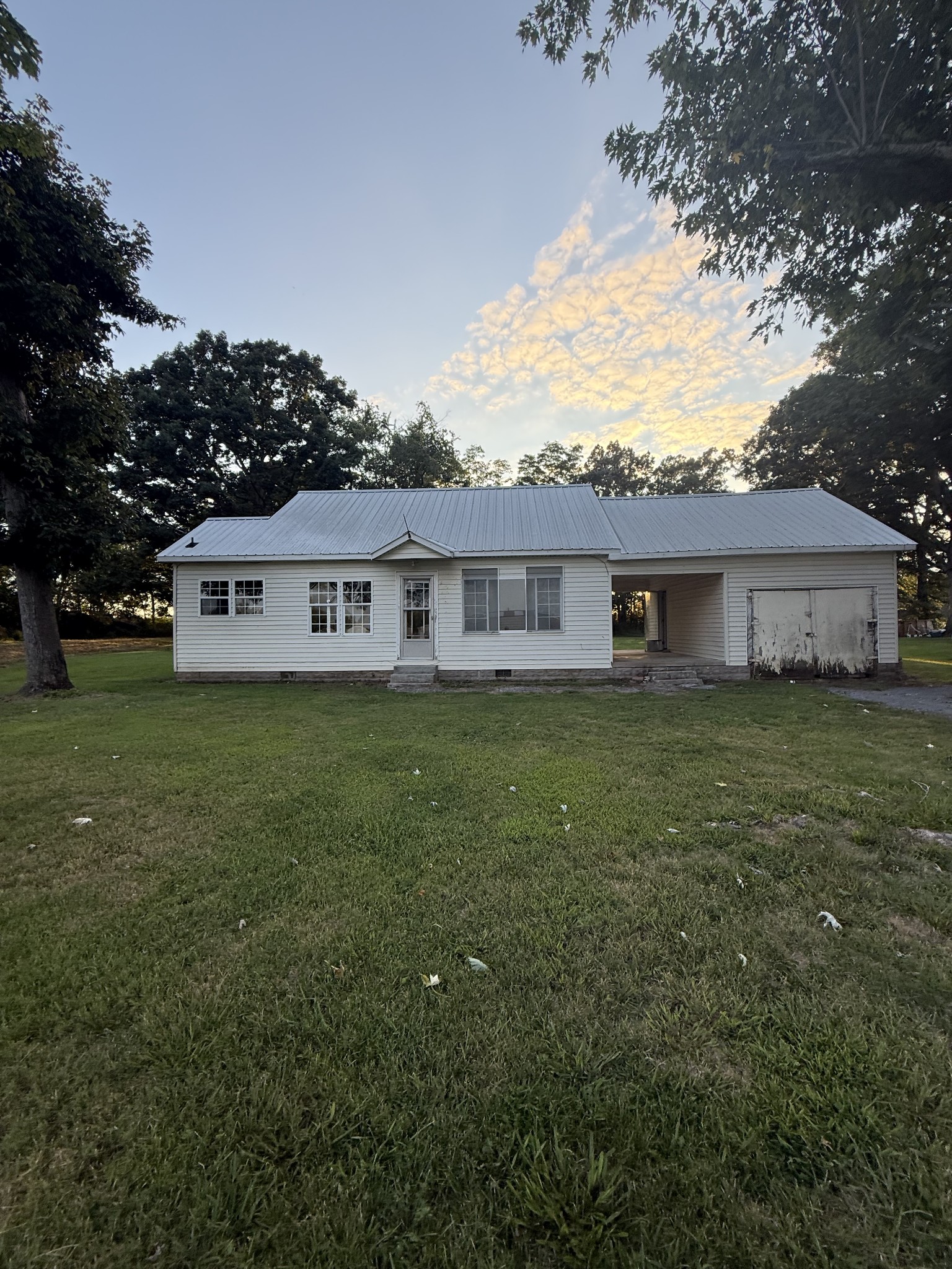 198 Browns Road Lafayette, TN 37083 - Photo 1 of 9 Gallery Image 1
