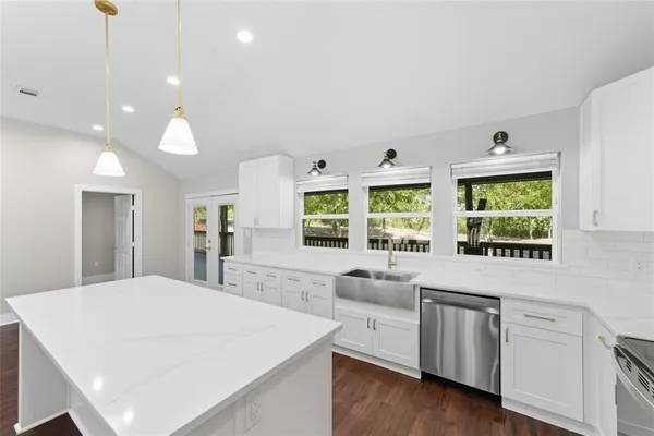 $1,150,000 | 1431 Farm To Market Road 85, Ennis, TX 75119