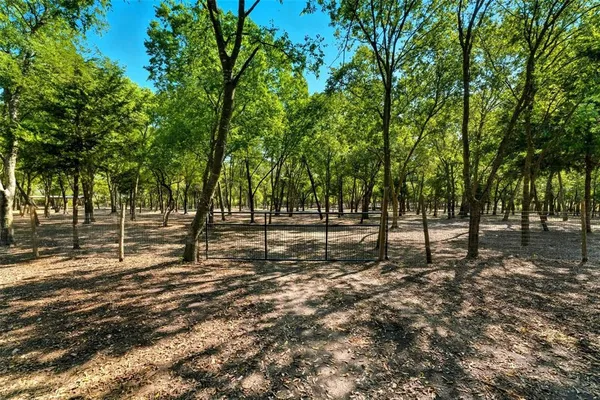 $1,150,000 | 1431 Farm To Market Road 85, Ennis, TX 75119