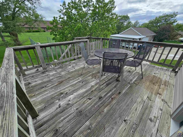 $345,000 | 913 South 12th Street, Sabetha, KS 66534