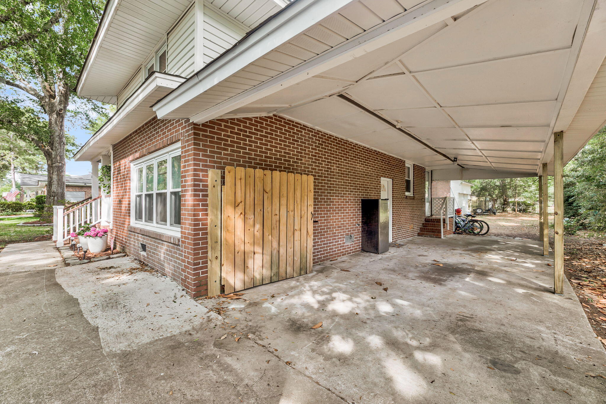768 Fort Johnson Road Charleston, SC 29412 - Photo 29 of 38 CREM - 768 Fort Johnson-30