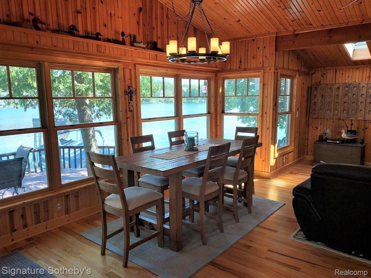 544 Deerpoint Road Leonard, MI 48367 - Photo 11 of 43 Gallery Image 11