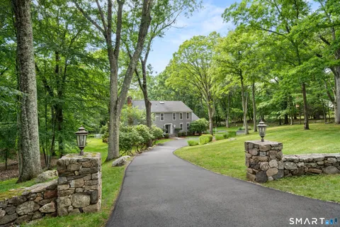 $1,750,000 | 32 Silver Ridge Common, Weston, CT 06883