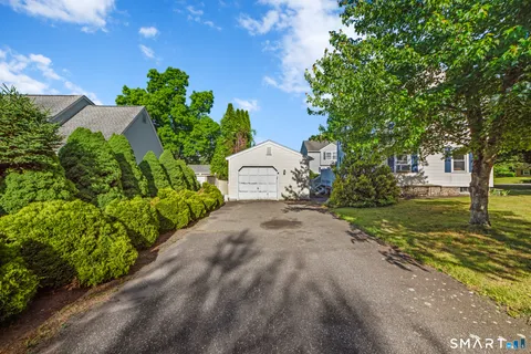 $369,000 | 462 Davis Street, Watertown, CT 06779