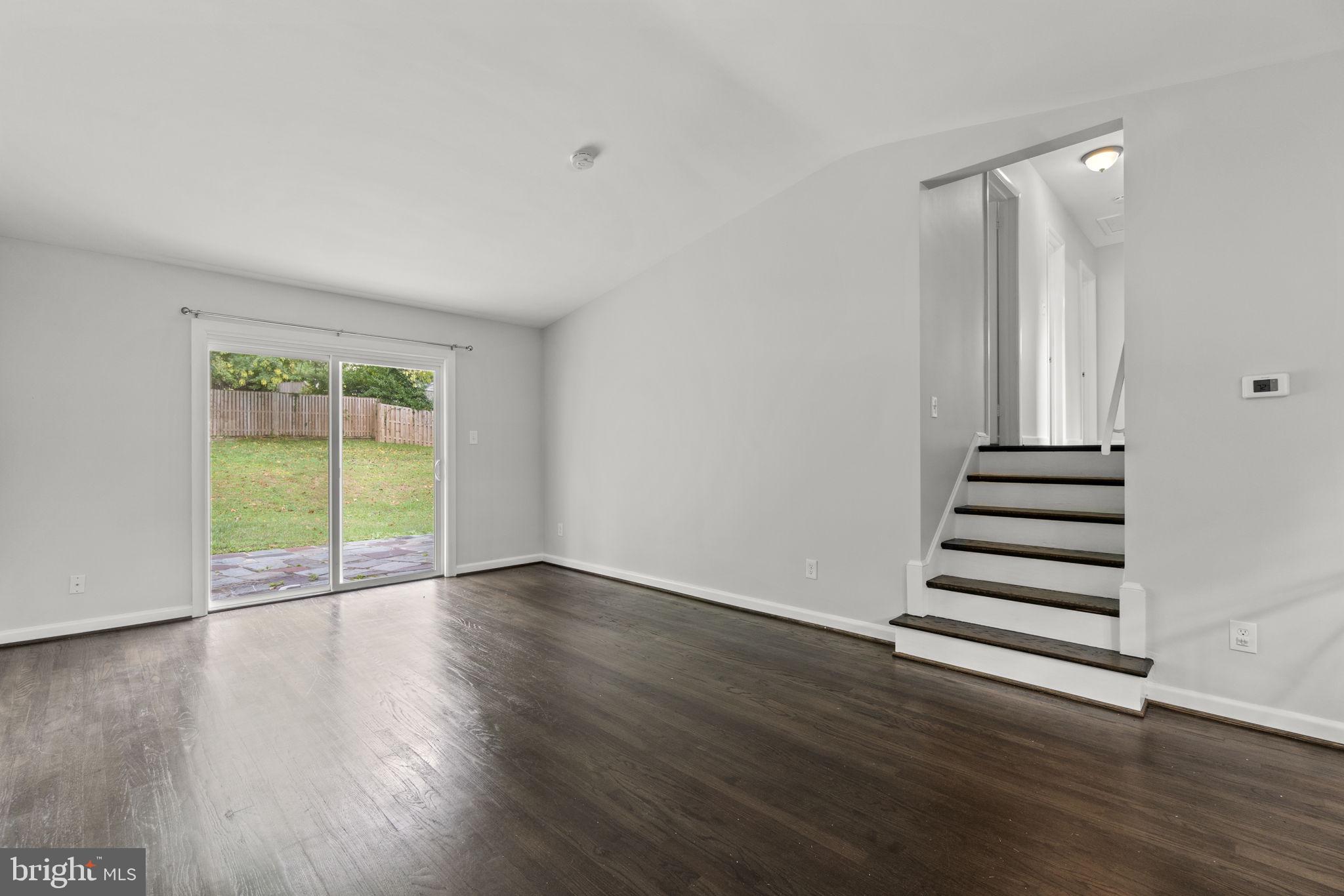 501 Waterford Road Silver Spring, MD 20901 - Photo 3 of 20