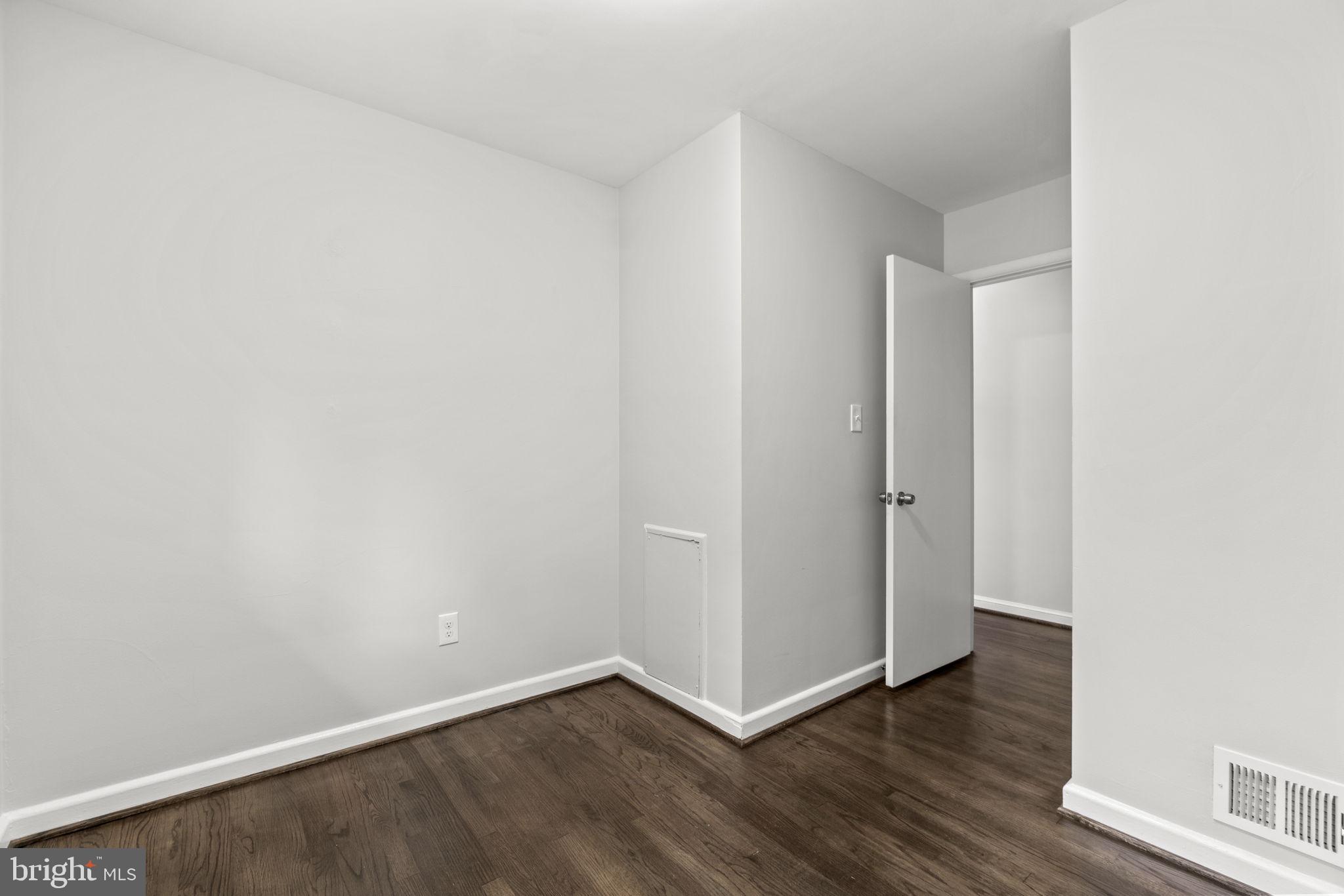 501 Waterford Road Silver Spring, MD 20901 - Photo 6 of 20