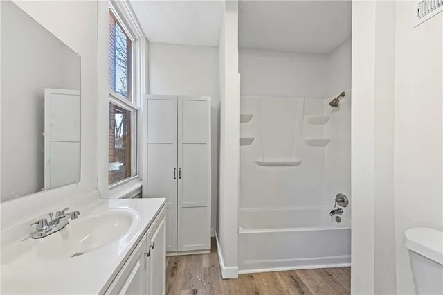 $225,000 | 512 Ottawa Street, Leavenworth, KS 66048