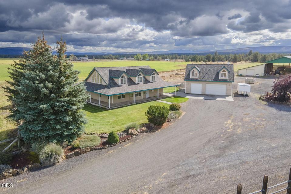 24585 Dodds Road Bend, OR 97701 - Photo 15 of 114