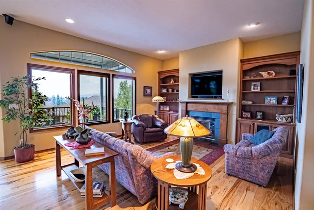 $989,950 | 1315 North Lancashire Lane, Liberty Lake, WA 99019