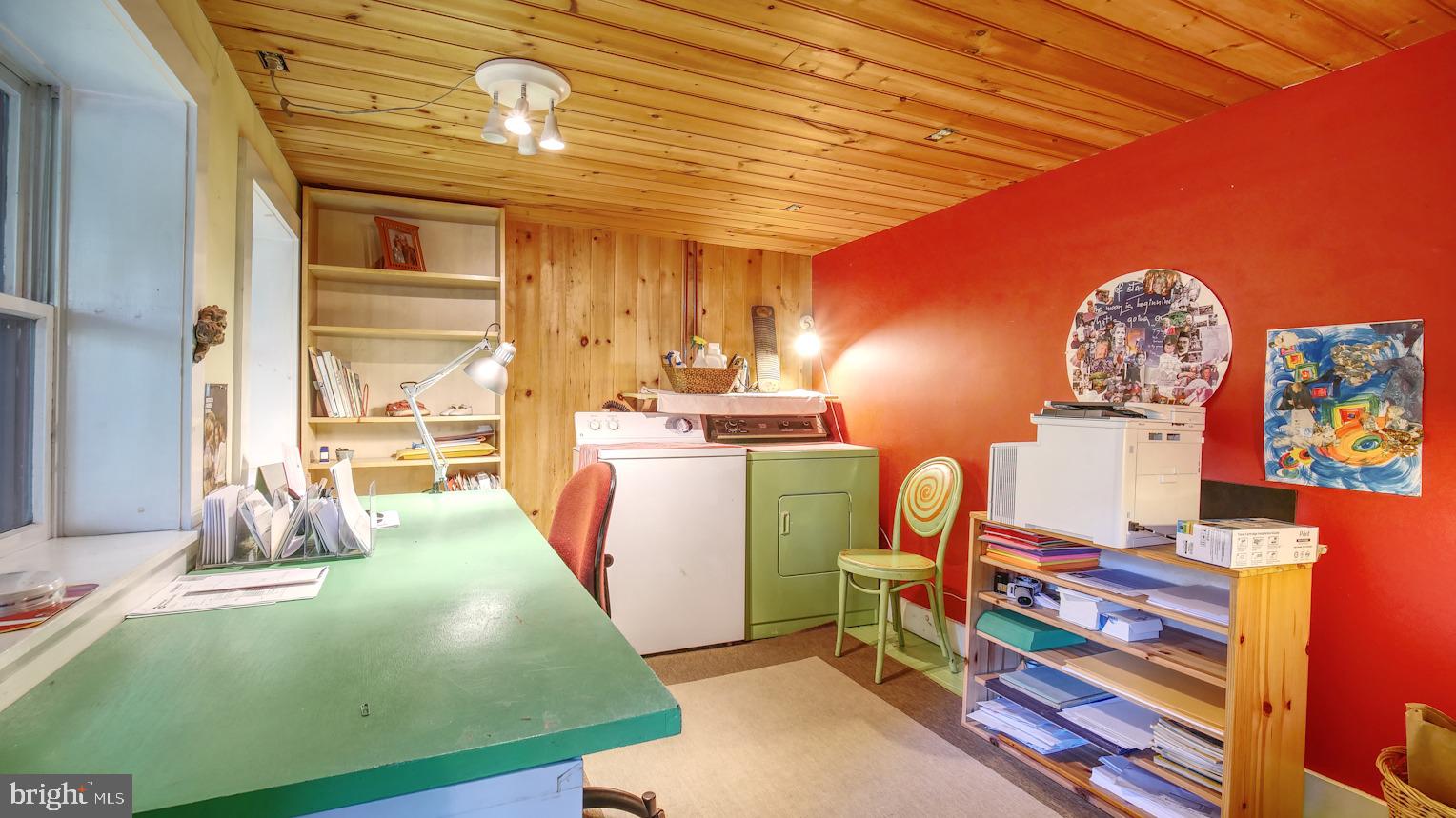 7416 Ferry Road New Hope, PA 18938 - Photo 24 of 33 a room with furniture and a table