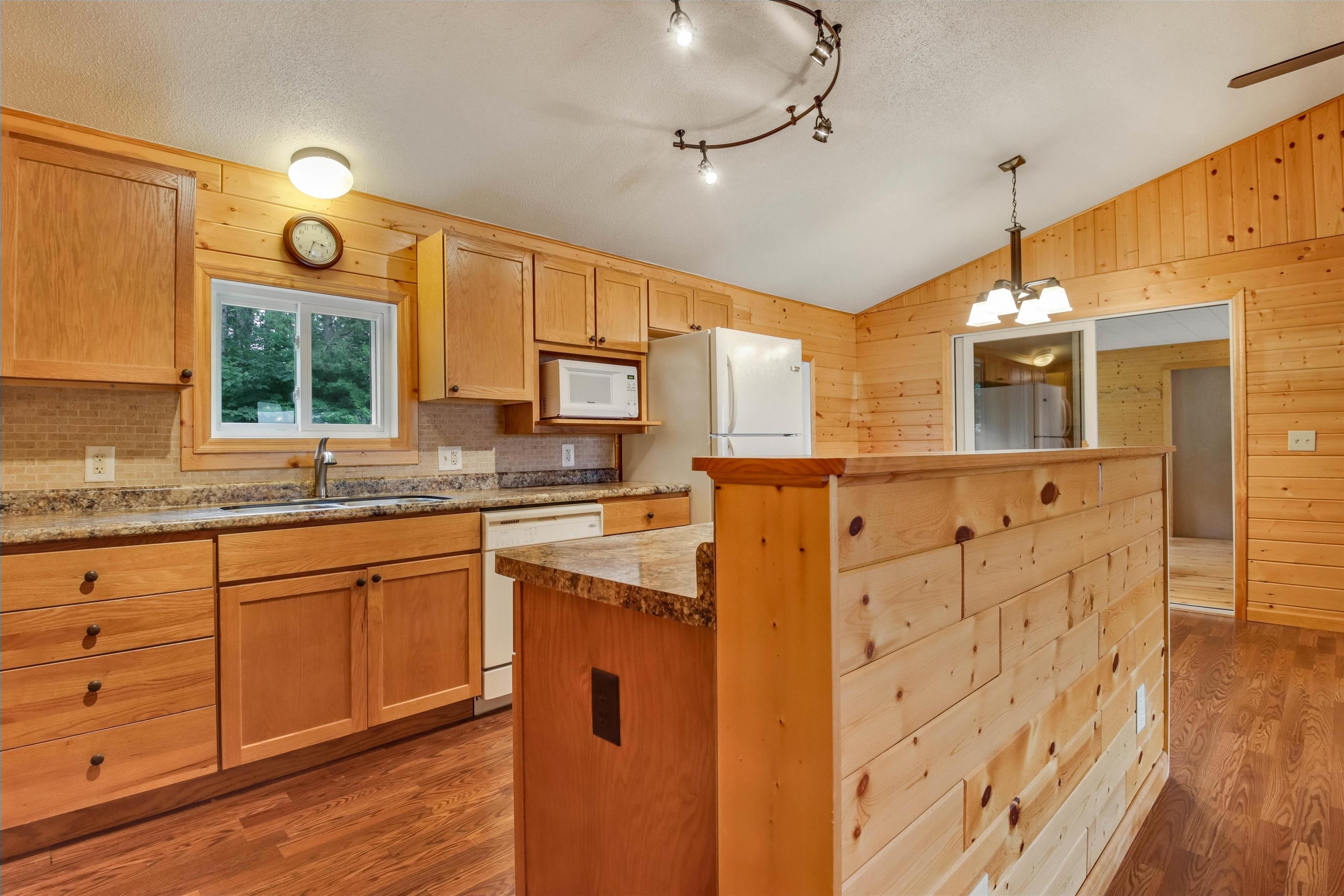 13042 West Anderson Road Hayward, WI 54843 - Photo 14 of 56 Gallery Image 14