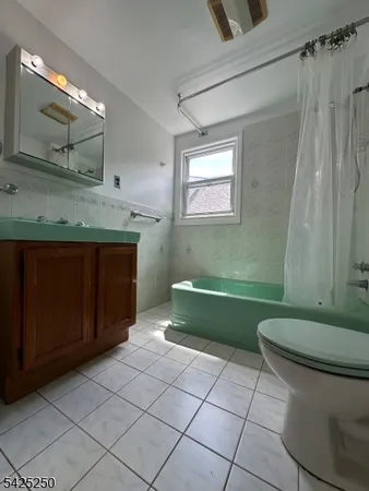 $1,500 | 75 Elm Street, Unit 3, Kearny, NJ 07032