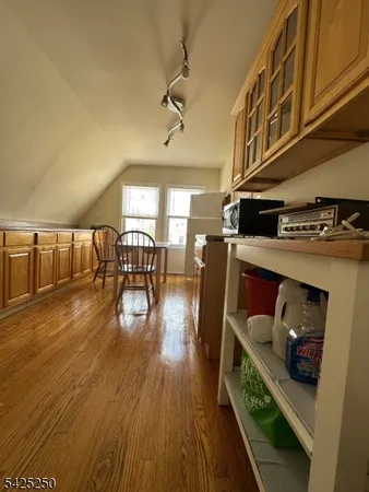 $1,500 | 75 Elm Street, Unit 3, Kearny, NJ 07032