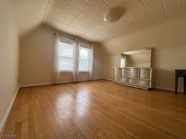 $1,500 | 75 Elm Street, Unit 3, Kearny, NJ 07032