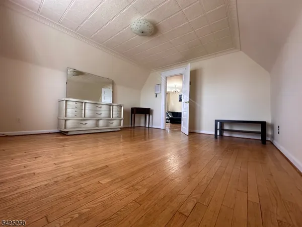 $1,500 | 75 Elm Street, Unit 3, Kearny, NJ 07032