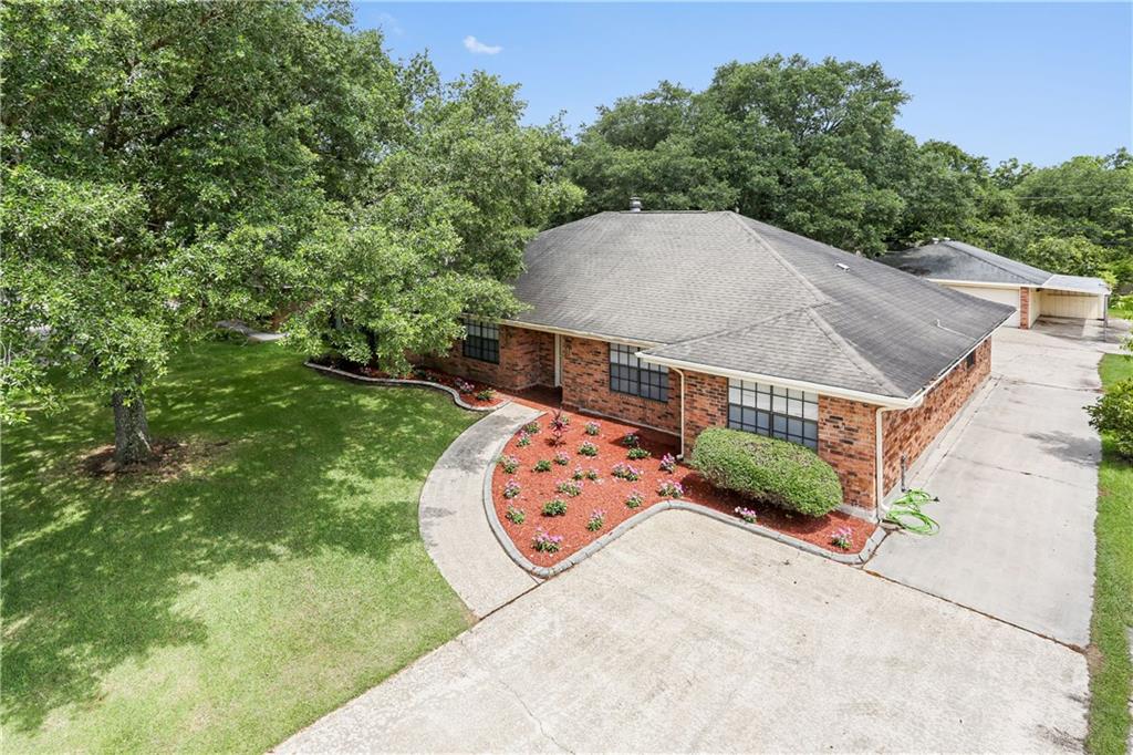 211 Somerset Road Laplace, LA 70068 - Photo 1 of 18 Gallery Image 1