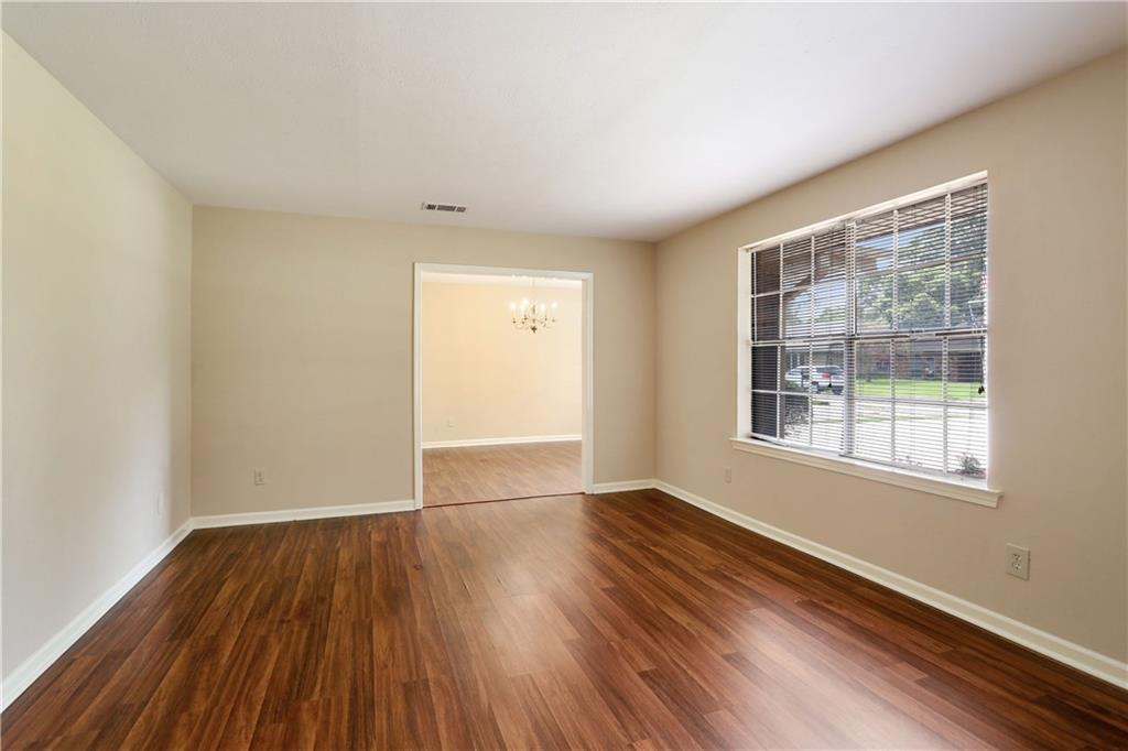 211 Somerset Road Laplace, LA 70068 - Photo 17 of 18 Gallery Image 17