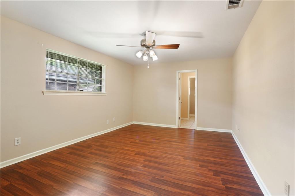 211 Somerset Road Laplace, LA 70068 - Photo 10 of 18 Gallery Image 10