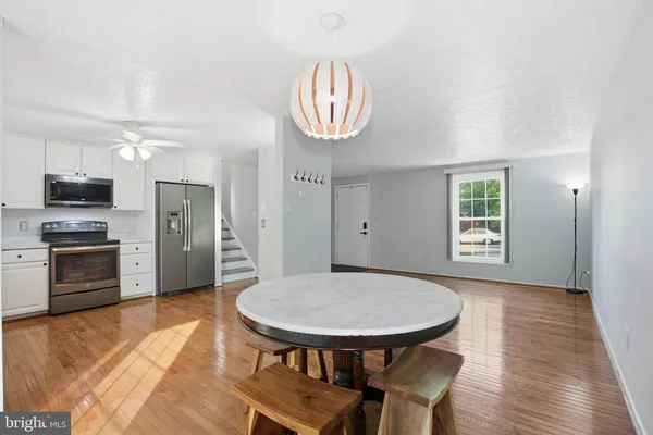 $640,000 | 7625 Sheffield Green Way, Lorton, VA 22079