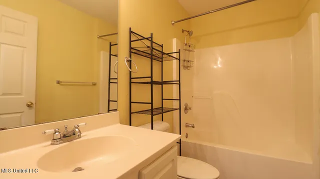 $1,375 | 13208 Warren Drive, Gulfport, MS 39503