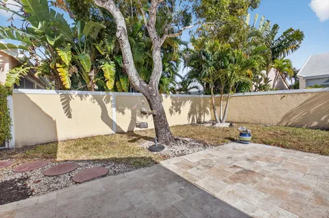$369,000 | 8361 Horseshoe Bay Road, Boynton Beach, FL 33472