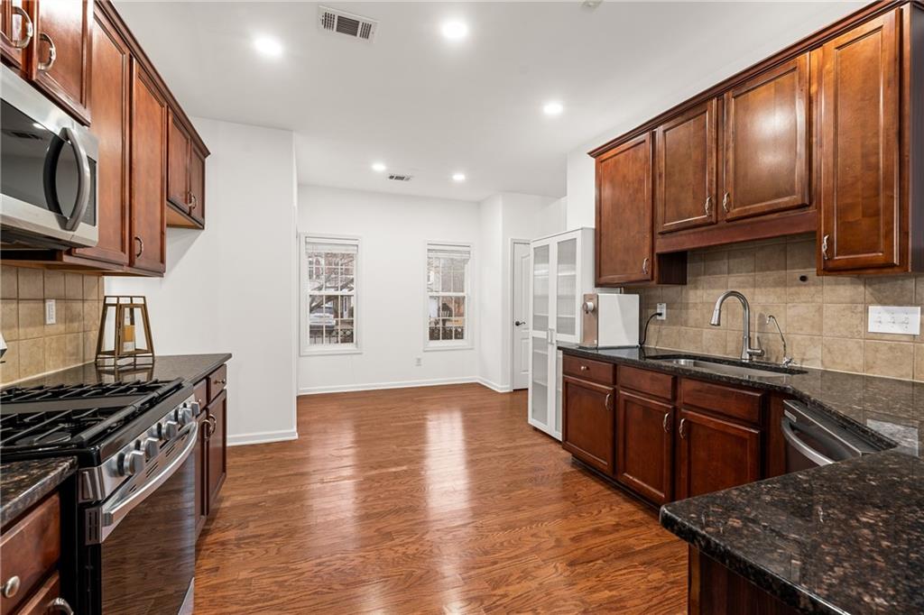 1201 Park Pass Way Suwanee, GA 30024 - Photo 15 of 55