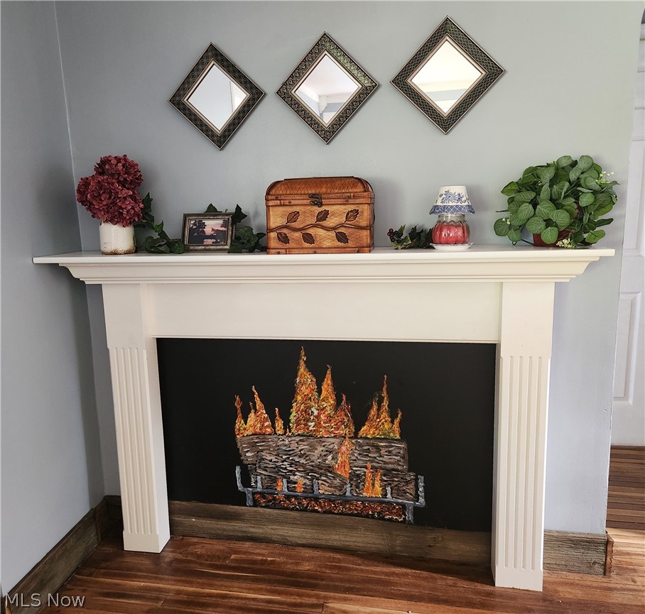 5261 Dailey Road New Franklin, OH 44319 - Photo 18 of 42 Faux fireplace