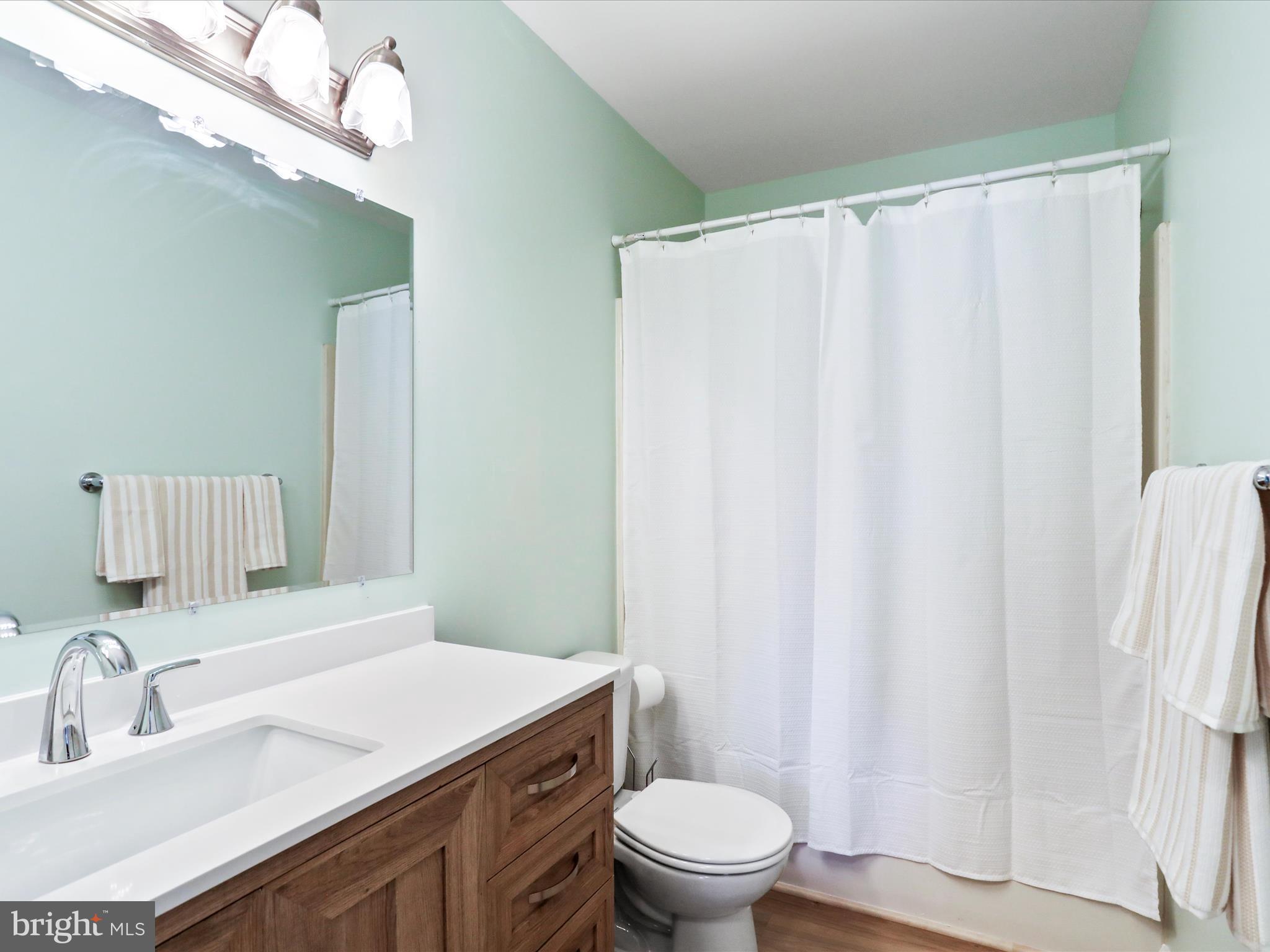 6510 Rimrock Place New Market, MD 21774 - Photo 21 of 53 Upper Level Full Bathroom