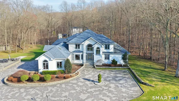 $1,350,000 | 39 Golden Hill Lane, Shelton, CT 06484