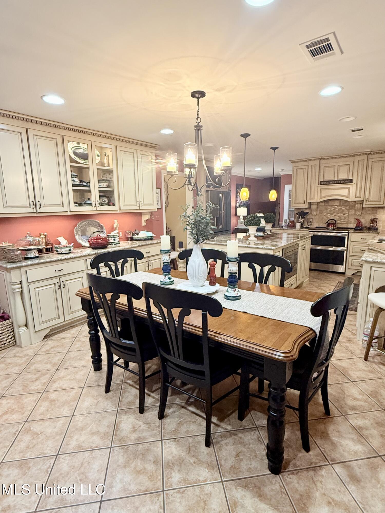 393 Lake Cherami Drive Grenada, MS 38901 - Photo 14 of 30 IMG_7693