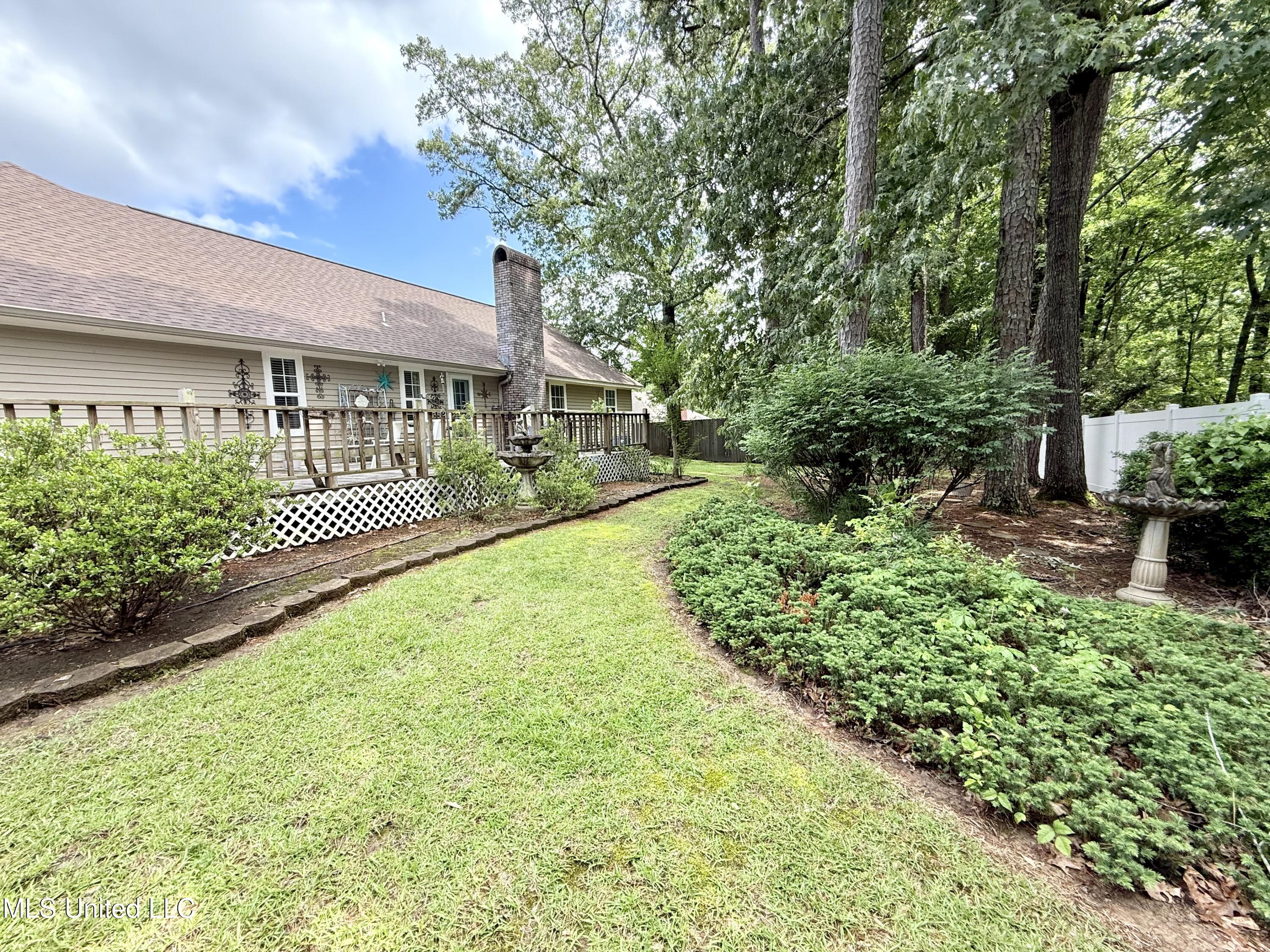 393 Lake Cherami Drive Grenada, MS 38901 - Photo 21 of 30 IMG_7785