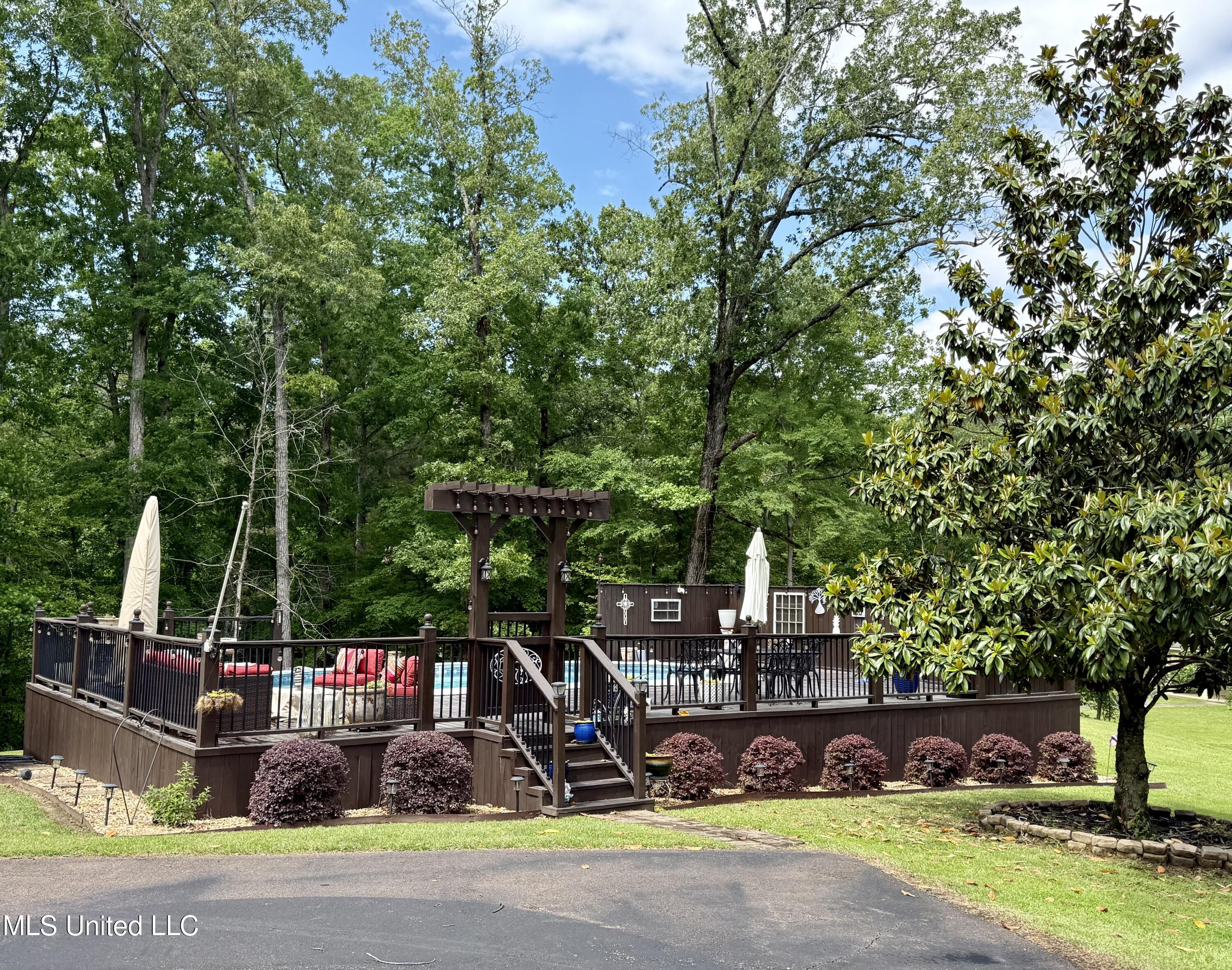 393 Lake Cherami Drive Grenada, MS 38901 - Photo 27 of 30 IMG_7764