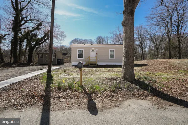 $1,200 | 312 Crystal Drive, Williamstown, NJ 08094