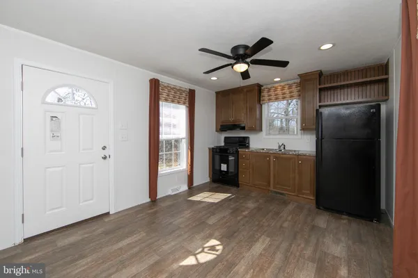 $1,200 | 312 Crystal Drive, Williamstown, NJ 08094