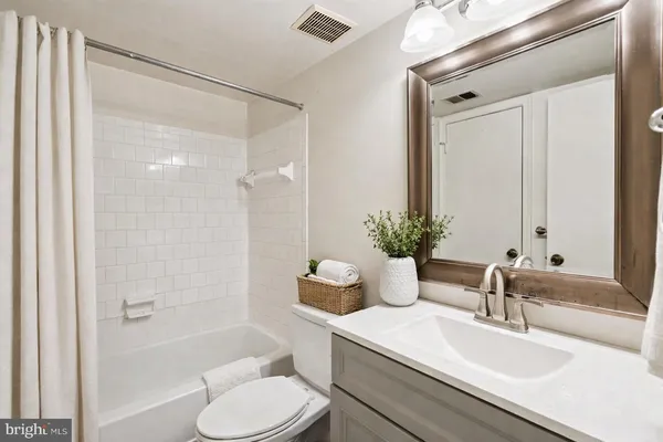 $1,850 | 12129 Chaucer Lane, Unit 12129, Woodbridge, VA 22192