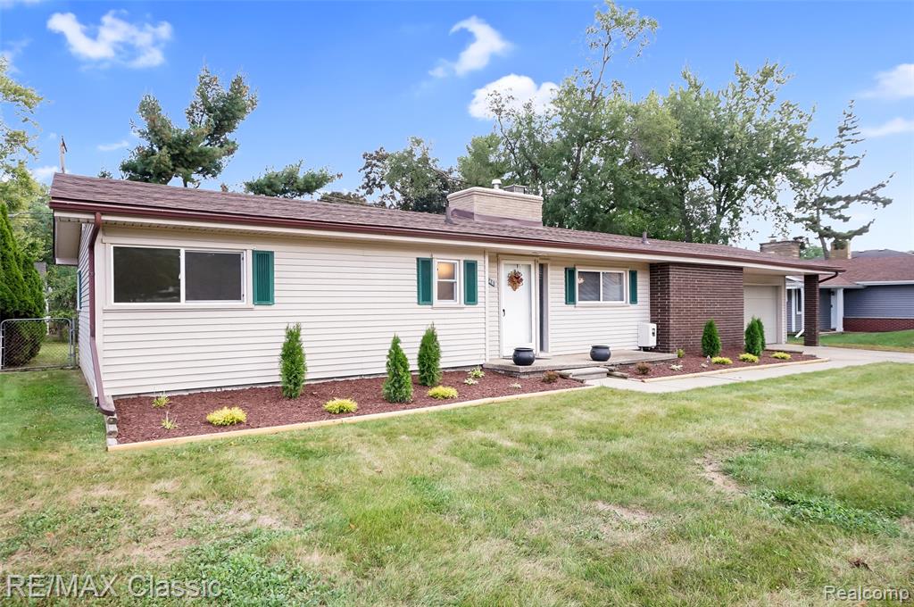 18248 Farmington Road Livonia, MI 48152 - Photo 29 of 30