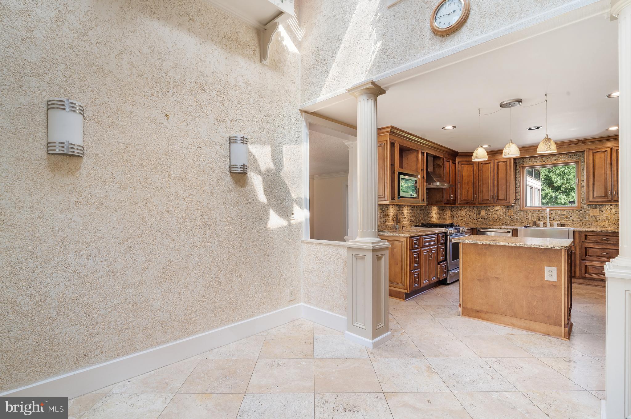 15729 Holly Grove Road Silver Spring, MD 20905 - Photo 18 of 83 Bright and inviting kitchen space.